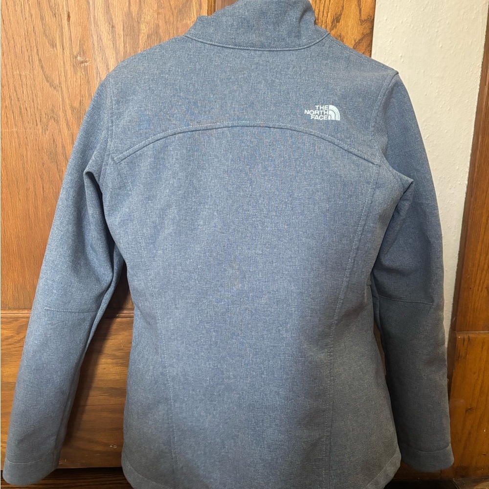 The North Face Light Blue Jacket - Picture 2 of 9
